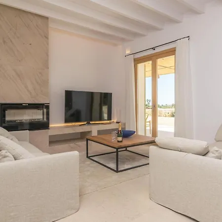 Mosca Villa
