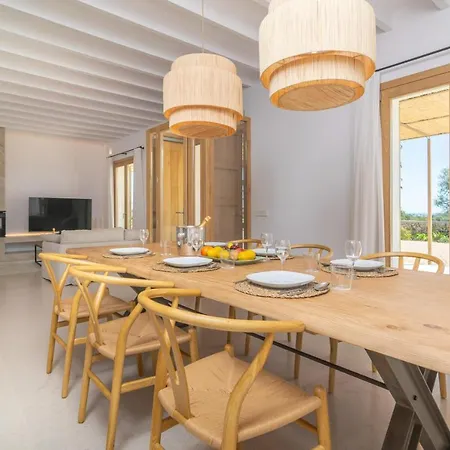 Mosca Villa